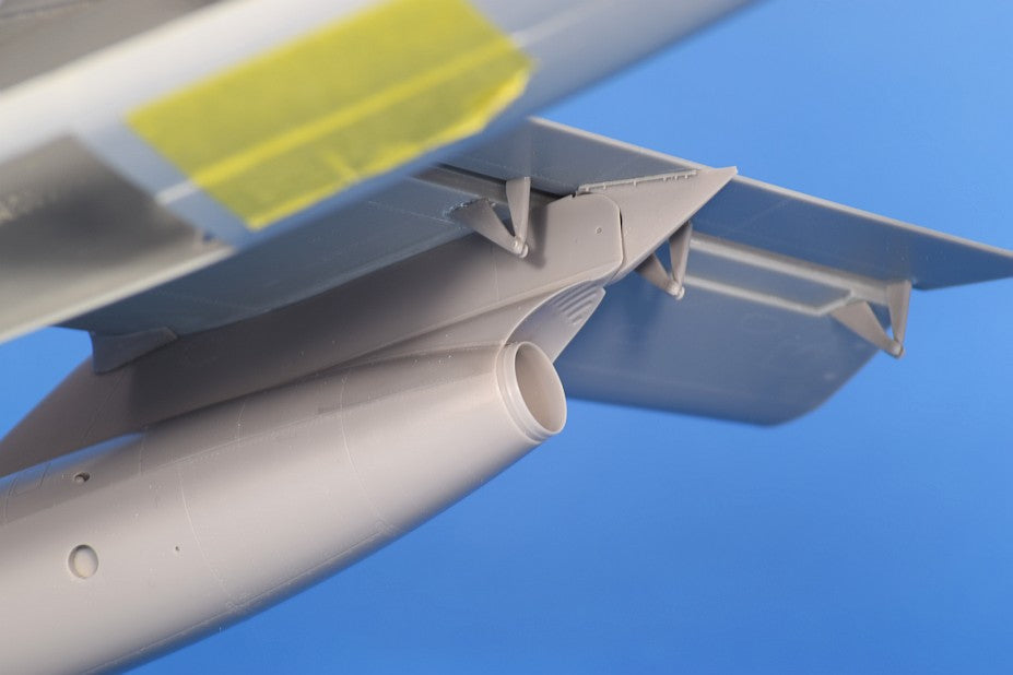 A-3 スカイウォリアー エンジン（トランペッター用）