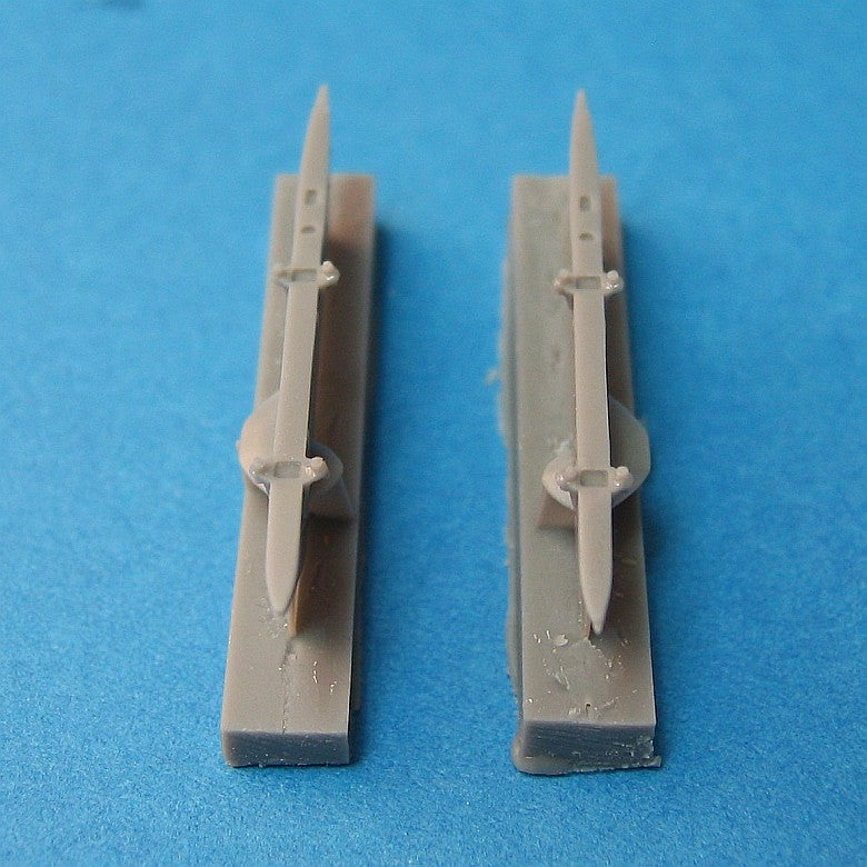 DISCONTINUED: F-4 Phantom Outer Pylons, Navy, 1:72