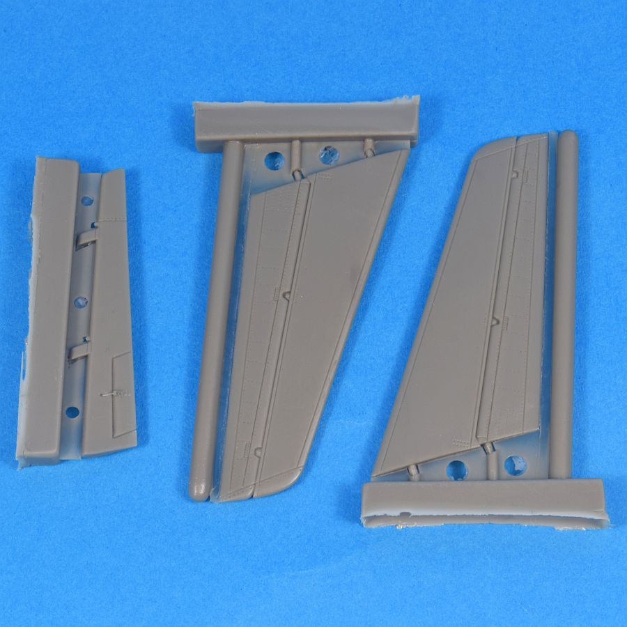 FJ-2 Fury Tail Surfaces (for Kitty Hawk)
